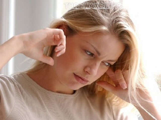 Điềm báo khi ngứa tai phải trong khoảng 11 - 13 giờ